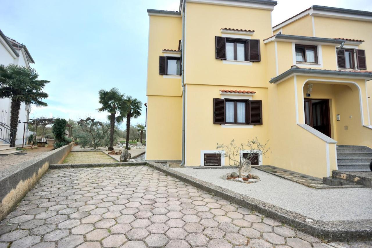 Apartment Vinja Poreč - ground floor - garden Buitenkant foto