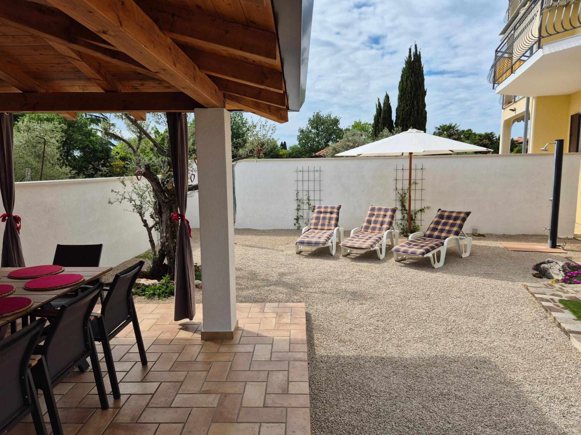 Apartment Vinja Poreč - ground floor - garden Buitenkant foto
