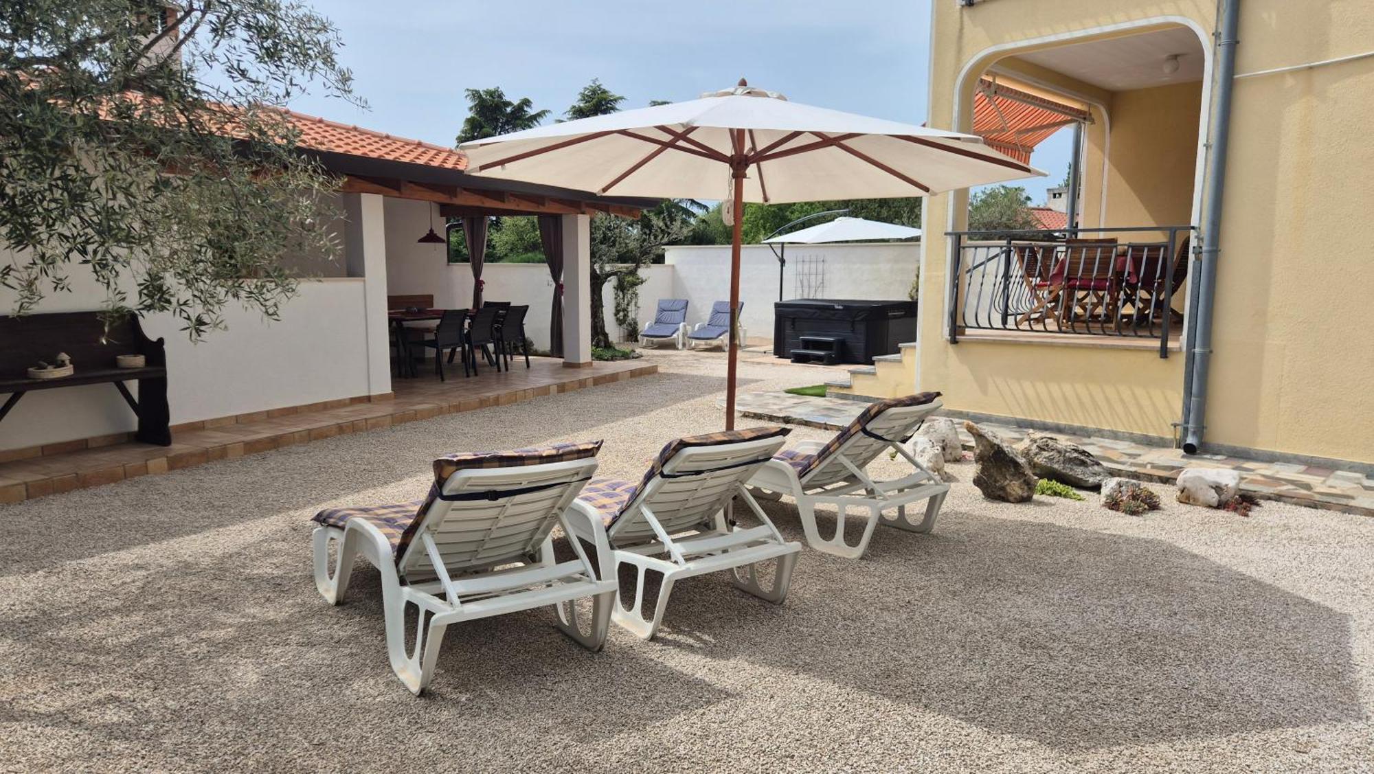 Apartment Vinja Poreč - ground floor - garden Buitenkant foto